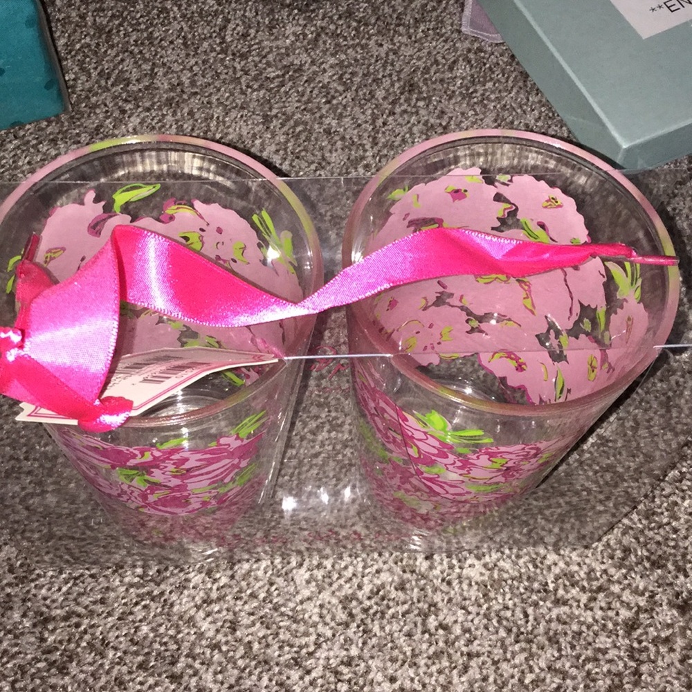Lilly Pulitzer Acrylic Tumblers - Set of 2 Brand New Factory Wrapped - Picture 4 of 4